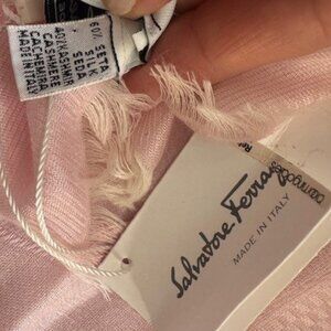Ferragamo Pale Pink Silk & Cashmere Stole NWT